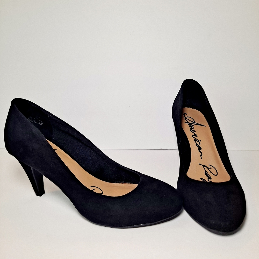 American Rag Felix Pumps Black Faux Micro Suede. Size 8.